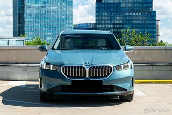 BMW Rad 5 Touring 540d xDrive 210kw v ZÁRUKE - 2