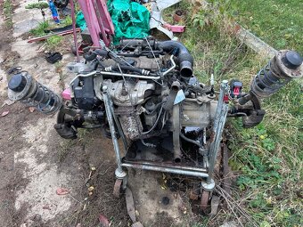 Motor peugeot 206 1.2i 44kw r.v.2000 - 2