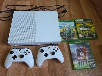 Xbox One S 500Gb + 2 ovladače + hry 3 ks - 2