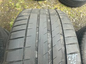 2ks letní pneu Pirelli 225/40/19 - 2