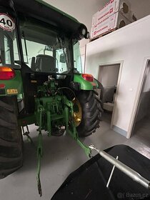 Traktor John Deere 5720 - 2