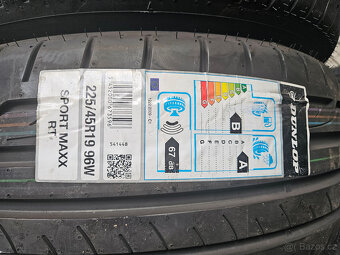 225/45R19 96W XL Sport Maxx RT DUNLOP - 2