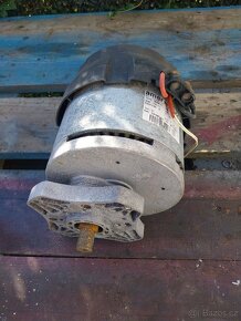 Elektromotor s převodovkou 36v - 2