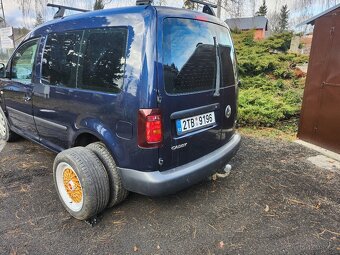 Volkswagen Caddy 1.6 TDI 75kw 5 míst tažné zařízení, hagusy - 2