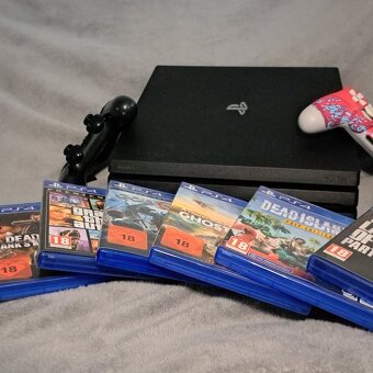 PlayStation 4 PRO - 2