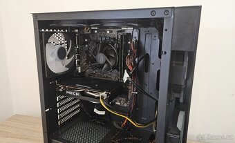 Herní PC (i3-10100F, 16 GB RAM, 256 GB SSD+2TB, RX 6500 XT) - 2