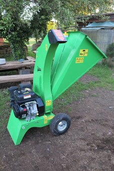 Štěpkovač na větve / drtič větví LASKY LS 95/N - 2