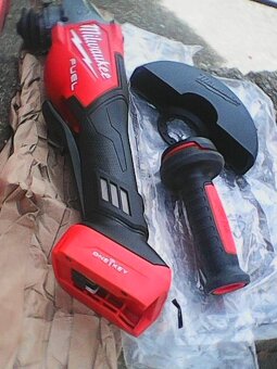 Milwaukee M18 3672-20 aku flexa 150 mm úhlová bruska - 2