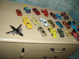 autíčka, letadlo 20 kusů viz foto - 2
