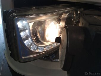 Přední světlomety Iveco HI WAY- Cargo E6 - 2