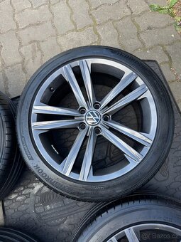 ORIGINÁL Alu Volkswagen Sebring R18, 5x112 - TOP STAV, LETNÍ - 2