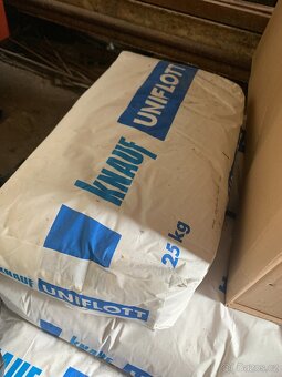 SDK konstrukce, tmel KNAUF UNIFLOT - 2