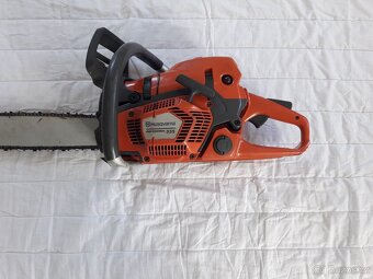 Motorova pila Husqvarna 555 - 2