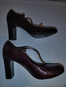 Elegantní lodičky Baťa Insolia vel. 40 bordó - 2