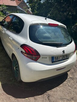 🚗 Peugeot 208 1.0 PureTech, 54 kW, 2016, 132 000 km - 2