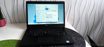 DELL 5491,dotykový LCD,i-5 8gen. - 2
