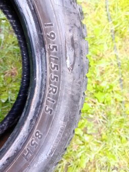 2x Zimni pneu 195/55 R15 85H (500 za obě) - 2