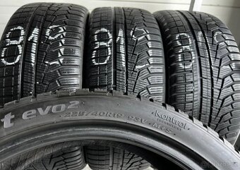 Zimní sada č.819 - Hankook - 225 40 19 - 2