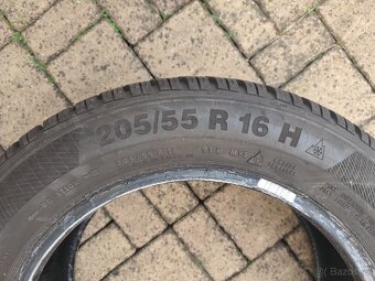 Pneu 205/55/16 - 2