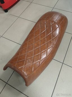 Sedadlo Triumph Legend TT - 2