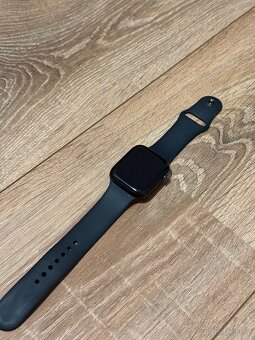 Apple Watch 8 45mm - 2