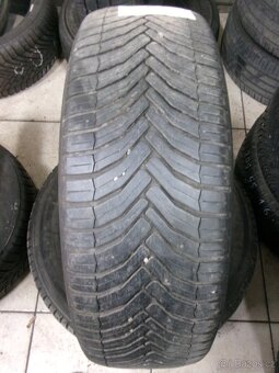 205/60 R16 MICHELIN (5mm) č.15370/b7 - 2