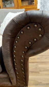 Velká pohovka v chesterfield stylu - 2