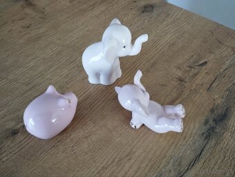 Figurky z růžového porcelánu - 2