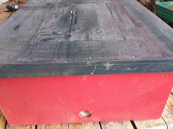 Dílenská cirkulárka. - 2