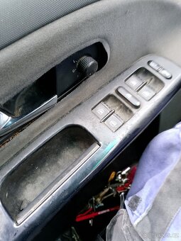 PRODÁM VOLKSWAGEN SHARAN 2005 - 2