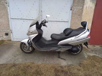 Suzuki Burgman 250 - 2