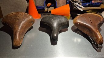 Retro sedla - kuze - 2