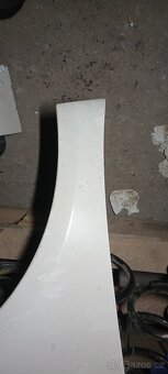 Škoda Fabia 2,PP blatnik - 2