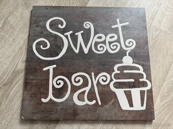 🍰 Dřevěná ručně malovaná cedule „Sweet Bar“ - 2