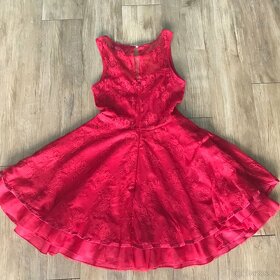 Červené plesové šaty - 2