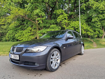 BMW 330xi E91 - 2