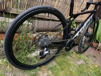 Trek Madone SL 6 AXS Gen 8 - XS - zánovní - 2