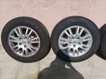 Lité disky 15" + pneu Nexen 195/65 R15 Suzuki - 2