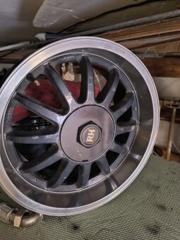 Alu 15" vhodna na starsi modely od Fordu atd - 2