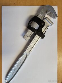 Hasák TONA ČR URSUS 90° 248 1 1/2" - 2