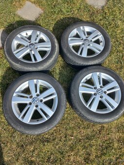 Kola VW Golf 5K0601025AH - 2