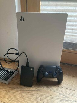 PS5 verze s mechanikou + účet s hrami + 2TB externí disk - 2