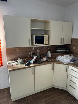 Rohová kuchyňská linka s dřezem, béžová - 2