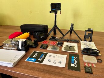 GoPro HERO 10 + bohaté příslušenství - 2