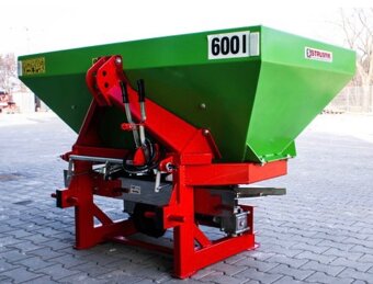 Dvourotorové rozmetadlo průmyslových hnojiv - 2