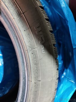 4 zimní pneumatiky Nokian WR A4 v rozměru 235/45 R17 sada - 2