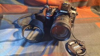 Nikon D7100 + AF-S DX Nikkor 16-85mm f/3.5-5.6 ED VR - 2