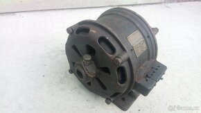 Velmi starý elektromotor - do sbírky. - 2