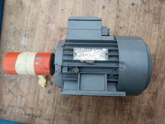 Elektromotor motor 400v 550W 1380ot - 2
