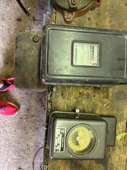 Staré elektrohodiny - 2